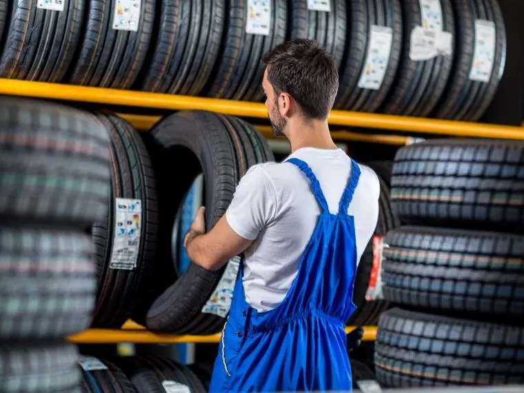 Mevlana Oto Lastikçi